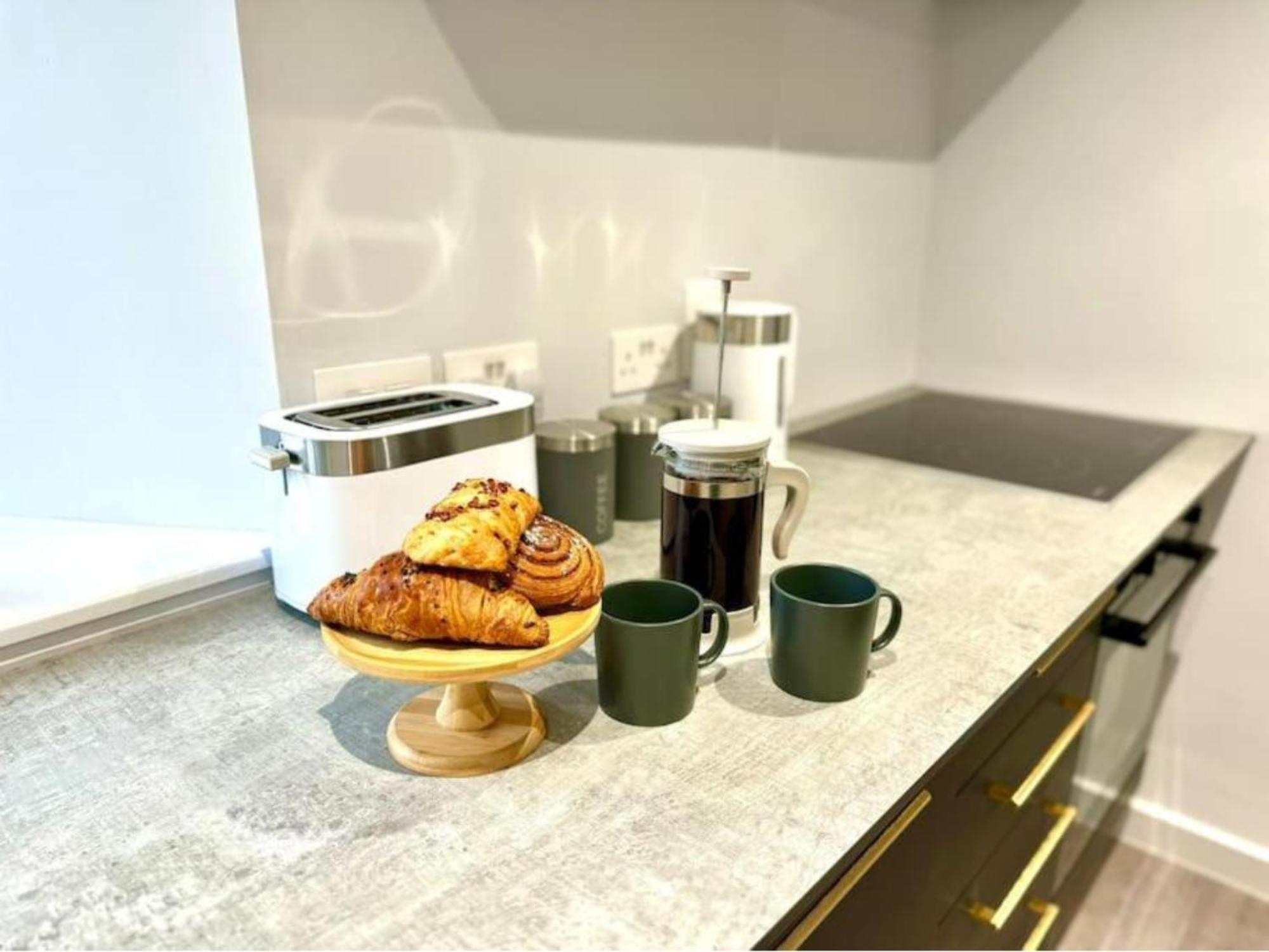 New 2 Bedroom Bournemouth Ground Floor Easy Access Exteriör bild